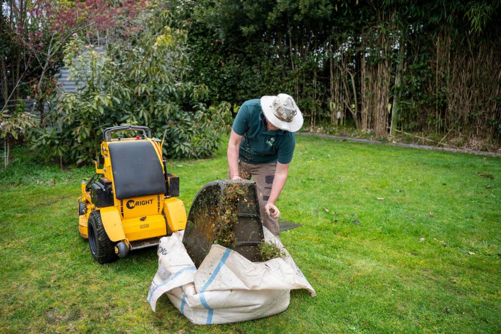 lawn mowing services Ngongotahā