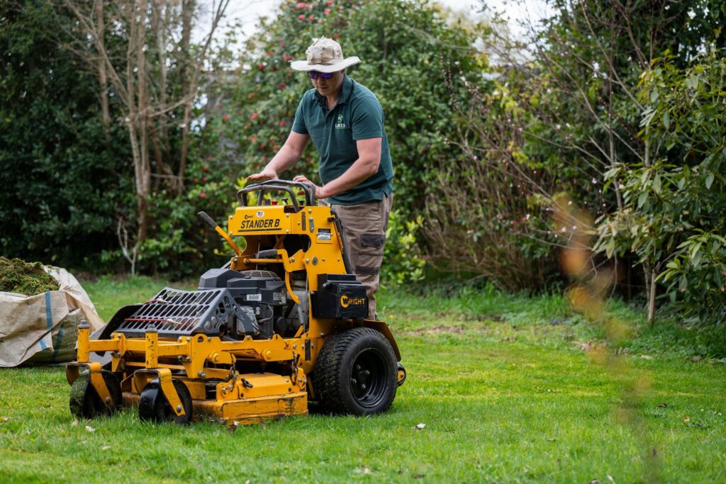 commercial garden maintenance